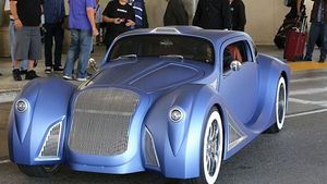 SUPER FOTO** Will.I.Am și-a făcut mașină pe comandă! Cât costă bolidul starului american: