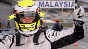 Jenson Button rămâne cel mai rapid