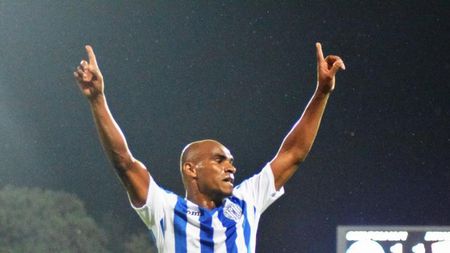 "Când l-am văzut la antrenamente, am rămas uimit! Nu înțelegeam ce caută în România!" Cum l-au caracterizat colegii pe eroul lui Stoican