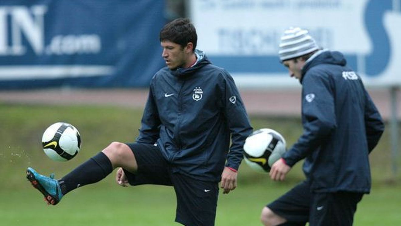 "Băi, eu sunt Pițurcă! Dacă nu joci fotbal, poți să pleci" Cum a fost reinventat Tănase