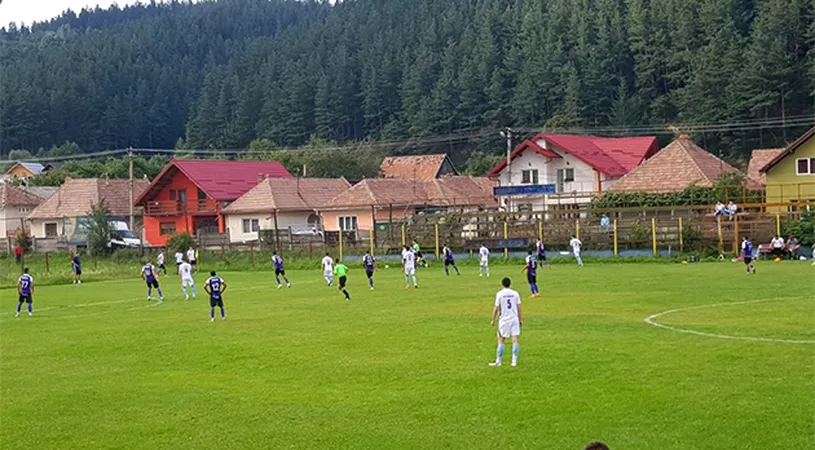 ACS Poli a câștigat doar cu 1-0 în fața unei echipe de Liga a 4-a Brașov.** Ionel Ganea testează jucători anonimi din străinătate