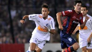 Real și BarÃ§a pot fi lăsate cu ochii în soare de un club din Premier League!** Cel mai în vogă brazilian, dorit la Londra!