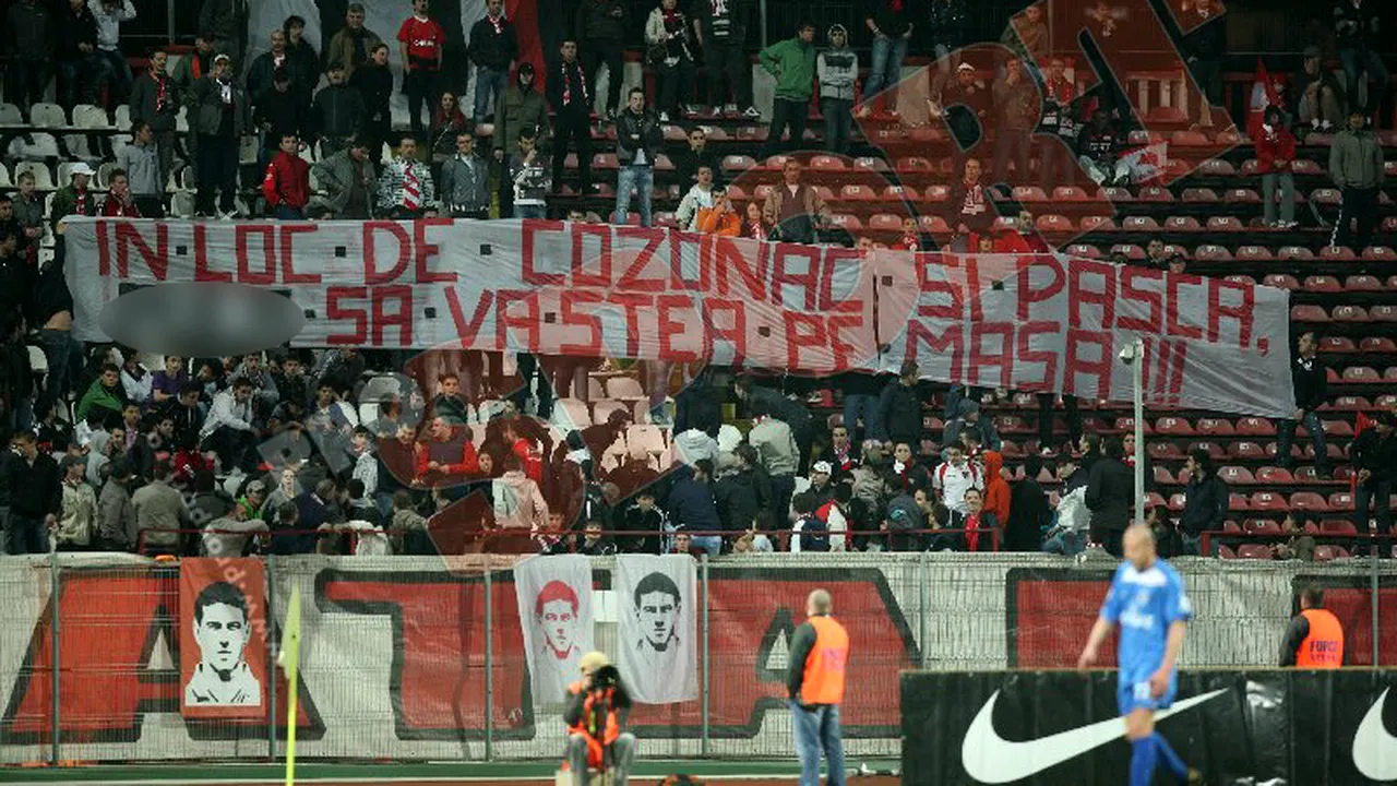 FOTO** Oficialii lui Dinamo au fost umiliți de ultrași! Vezi aici toate bannerele!