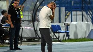 Bombă la Petrolul! Liviu Ciobotariu ar putea fi înlocuit cu Mehmet Topal. Turcul e aproape de al treilea mandat la echipa ploieșteană