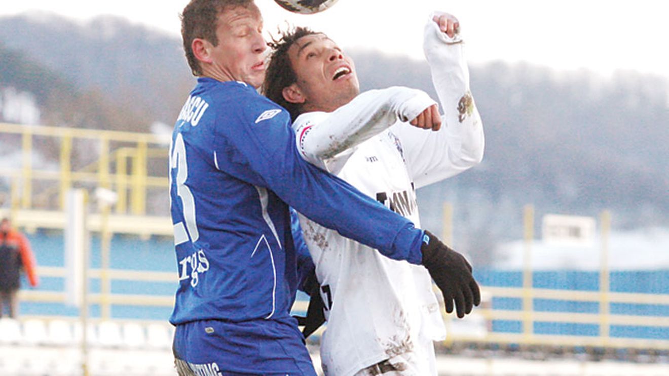 Curcă aduce victoria Farului