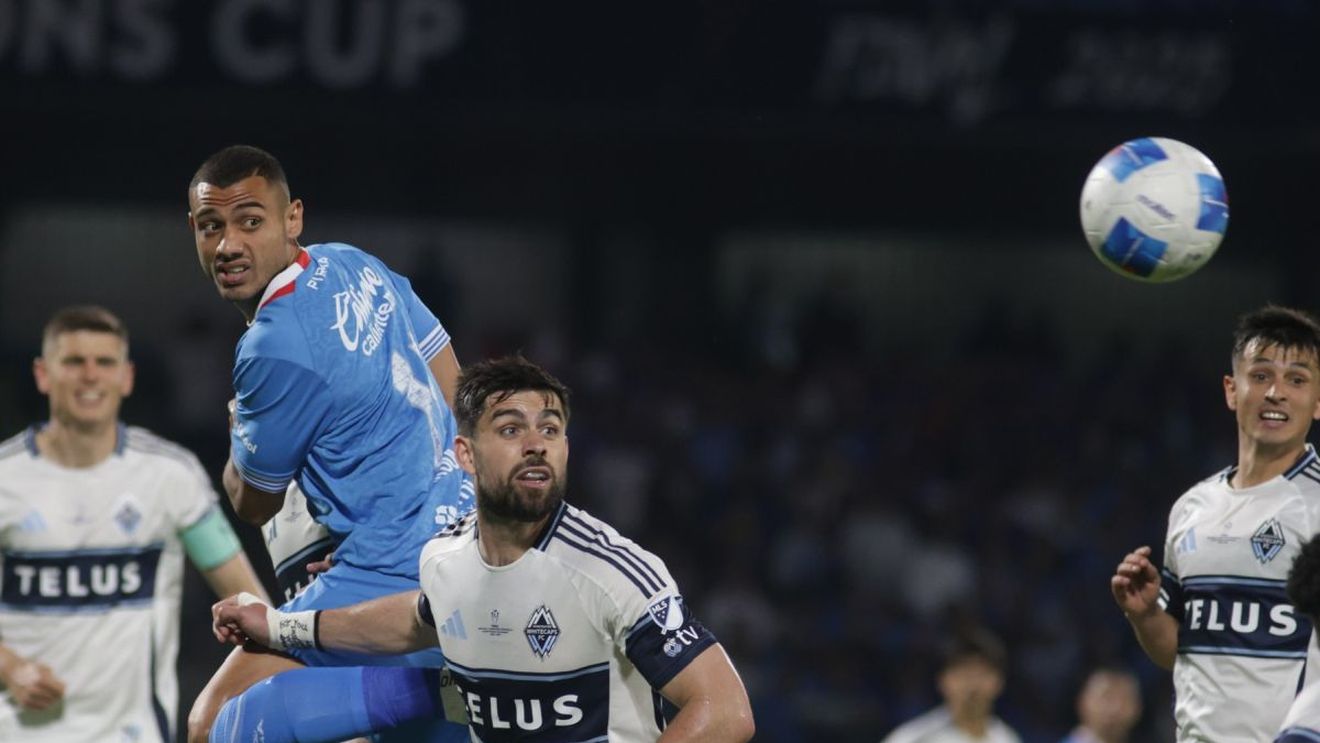 Răzvan Lucescu își aduce atacant de peste Ocean, plătit cu trei milioane de euro pe an