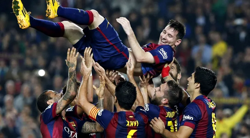 Fanii BarÃ§ei au uitat de trofeu când l-au văzut pe Messi în așa hal! FOTO | Toți au înghețat când i-au văzut piciorul la vestiar