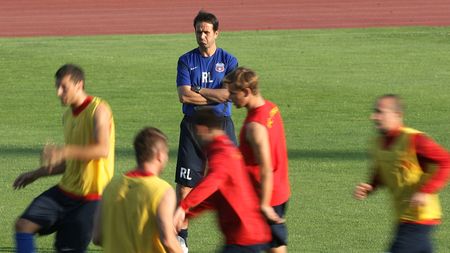 Levi schimbă sistemul: frații Costea și Tatu în ATAC!** El va fi noul "CREIER" al Stelei