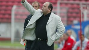 Pinalti:"Steaua ia titlul dacă o retrogradează pe Gloria Buzău"