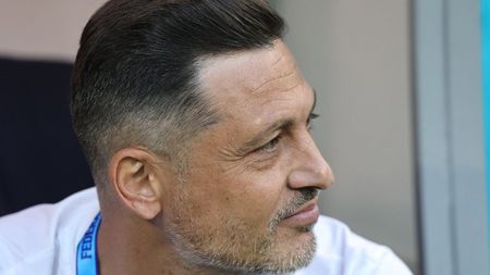 Marea schimbare de la Universitatea Craiova, pregătită pe ascuns de Mirel Rădoi. EXCLUSIV