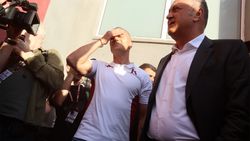 🚨 Daniel Pancu, prezentat oficial la Rapid. Cele mai tari imagini şi declarații din Giulești: „Vreau titlul! Unii spun karma, alții spun legea compensației”