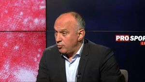 Florin Prunea îi apără pe „tricolori” după primele două meciuri din preliminariile pentru EURO 2024. „Se vede că e o presiune foarte mare!” Ce partidă o să fie decisivă pentru naționala României | VIDEO EXCLUSIV ProSport LIVE
