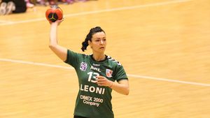 Dramatism în Giulești! CSM Bistrița s-a calificat în turneul Final 4 al Cupei României cu un gol în ultima secundă în partida cu Rapid. Formația ardeleană a oficializat și primul transfer al unei jucătoare străine