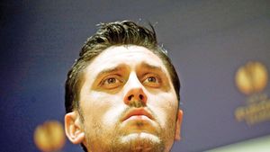 Marica a "executat" soldații! **Gol într-un amical cu o selecționată militară