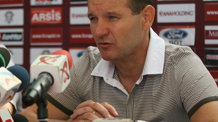 Zotta răsuflă ușurat: "Mă bucur că Deaconu nu ne arbitrează cu Steaua"