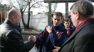 "Bag mâna în foc că CFR nu a făcut blaturi!" TU CE CREZI?