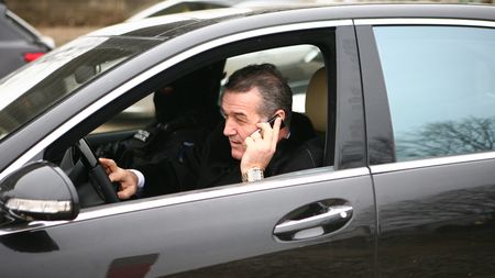 Ilie Stan: "Nu m-am gândit deloc să plec!"** Ce i-a spus Becali antrenorului la telefon după UMILINȚA cu Maccabi Haifa