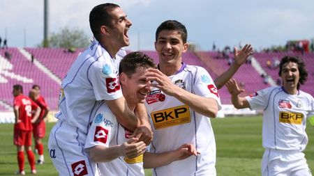 Timișoara, victorie zdrobitoare cu Austria Karnten! **VEZI GOLURILE