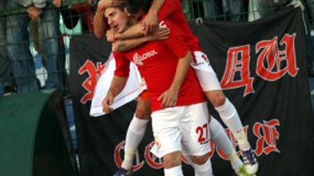 Zicu a decis derby-ul Bulgariei cu un gol norocos!** ȚSKA e lider după 1-0 cu Levski