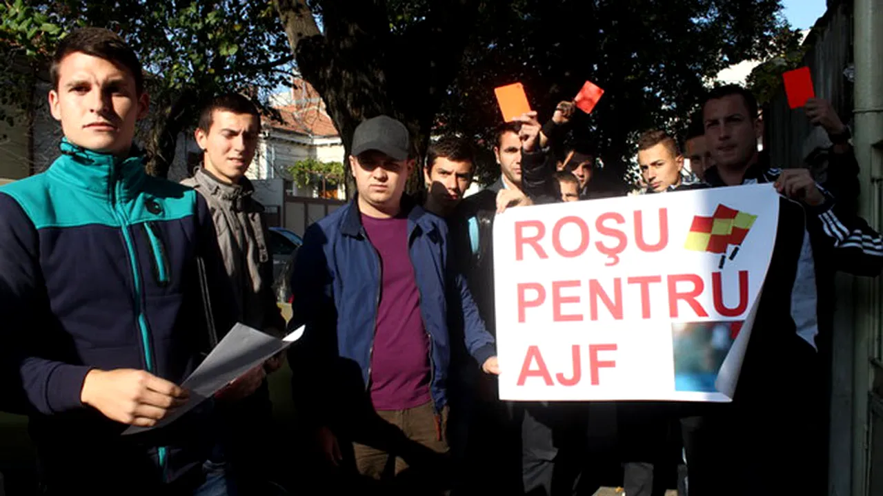 Scandal la Constanța: arbitrii au protestat în fața sediului AJF! 