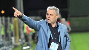 „Noi suntem jucători să stăm și să ne calce ăștia în picioare, la noi acasă?”. Fotbaliștii s-au dus peste Șumudică în vestiar și i-au schimbat tactica în meciul cu FCSB