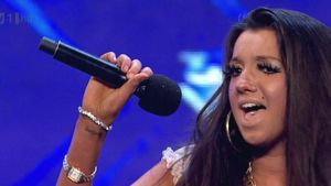 Chloe Mafia: De la X Factor, la iubită de fotbaliști și vedetă în pictoriale. Uite cum a apărut. FOTO