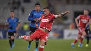 Transfer bombă în Liga 1! Dan Nistor pleacă de la Dinamo la Universitatea Craiova. Luni semnează contractul. Avem toate cifrele afacerii! EXCLUSIV