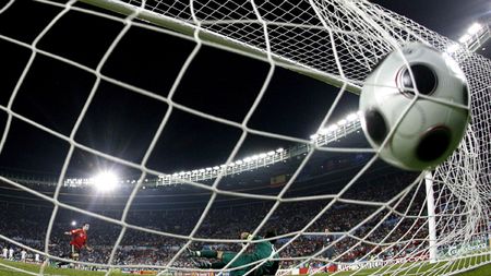 BOMBĂ‚ în Turcia!** Galata se întărește cu cel mai scump portar din istorie! El e urmașul lui Zapata: