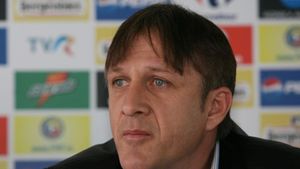 Săndoi: "Și Steaua și Craiova se mulțumesc cu un singur punct"