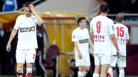 100% Liga I: Făcut praf de "ai lui", Grigore e apărat de adversari!** Cum sar steliștii pentru dinamovistul pus la zid: "Dragos e foarte bun"