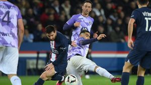 „Femeile nu le vorbesc așa bărbaților în casa mea!”. Fotbalistul a șocat-o pe deputată și a fost dat afară imediat din lotul echipei!