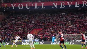 Dan Şucu, primit ca un erou de fanii lui Genoa. Reacția suporterilor, după ce au aflat că un bogătaş din România e noul patron