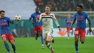 Gafa presei din Anglia sau eroare intenționată? Jurnaliștii de la The Guardian au comis-o la meciul FCSB - Manchester United, spre disperarea celor de la Steaua București