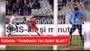 VIDEO | ProSport headlines: Reacția uluitoare a lui Alexandru Tudor din timpul meciului Dinamo - Chiajna și o performanță unică pentru sportul românesc: două echipe în sferturile Champions League