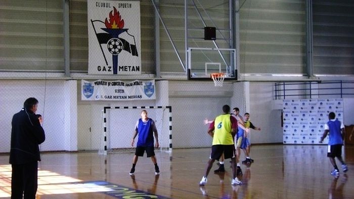 BC Mureș-Gaz Metan Mediaș 81-83