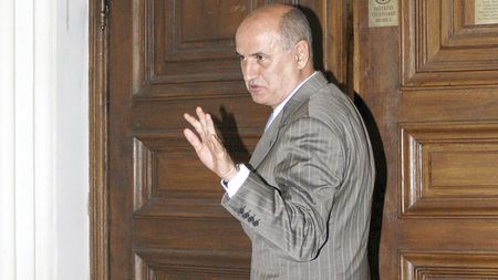 După Badea, urmează Copos!** EXCLUSIV - Rapid urmează să fie cedat "unui om de afaceri român care nu a mai fost în fotbal"