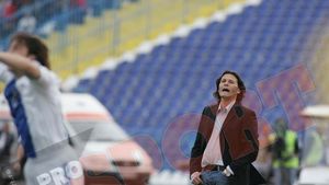 "Dina este un țărănuș!** Cât am fost eu la echipă nu prea juca, dar salvarea lui e Mititelu!"