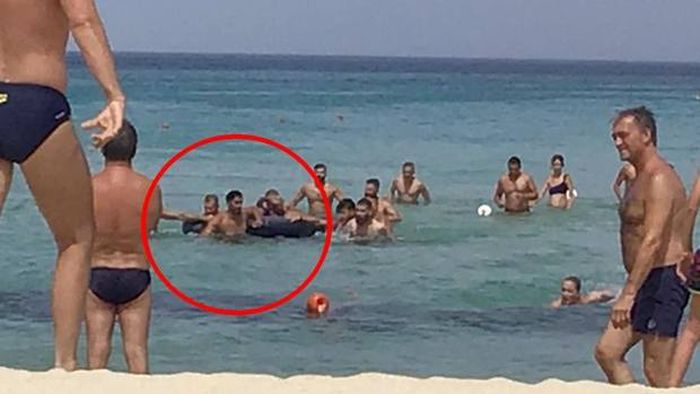 Un campion mondial a făcut un gest uriaș! FOTO | A salvat un om de la înec: "Am făcut ce trebuia să fac"