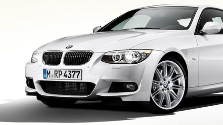 FOTO Cum va arăta** noul BMW M3 în 2011!