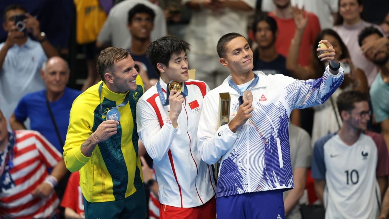 „I-am purtat medalia și i-am luat din noroc”. Zhanle Pan le-a spus americanilor cum stă treaba între el și David Popovici