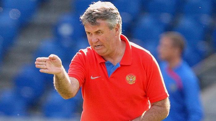 Hiddink: "Eu l-am format pe Robben"