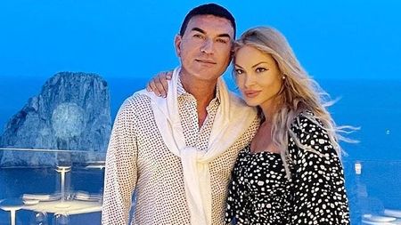 Cristi Borcea și familia sa, fotografie inedită de Crăciun: cum a fost imortalizat fostul acționar majoritar de la Dinamo alături de soție și copii | FOTO