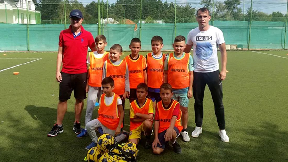 Adrian Popa și Bobi Verdeș au deschis academie de fotbal la Horezu.** Orașul din Vâlcea se pregătește să își renoveze și stadionul