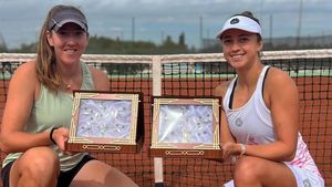 Performanță de senzație reușită de o româncă în circuitul mondial de tenis! A câștigat al doilea titlu în două săptămâni. FOTO