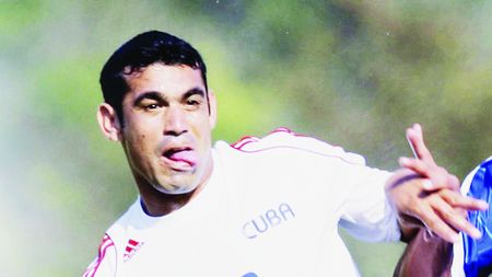 Povestea incredibilă a unui fotbalist cubanez:** A fugit de comunism pe scara de incendiu!