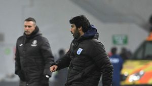 Reveniri importante la Universitatea Craiova pentru meciul cu Oţelul Galaţi. Filipe Coelho a anunţat şi jucătorul cu care începe primul 11: „El plus încă zece"