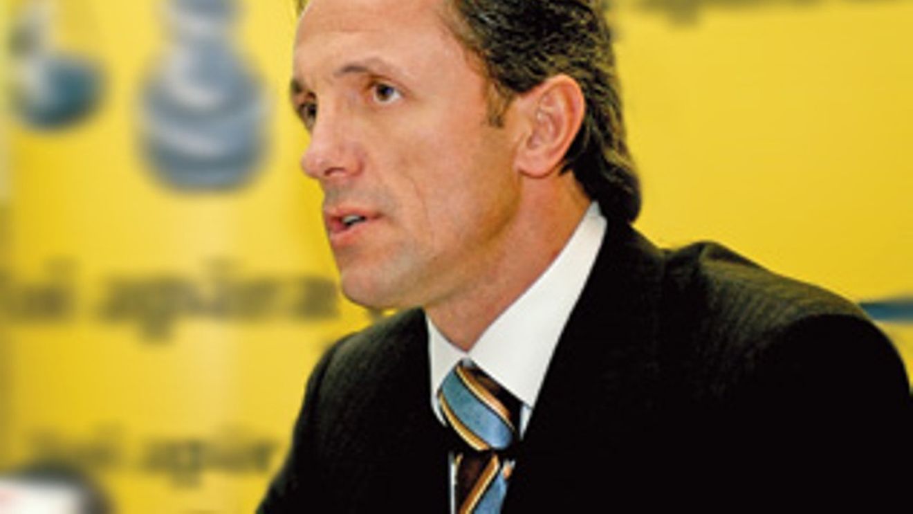 "Steaua trebuie să joace cu Rădoi la mijloc"