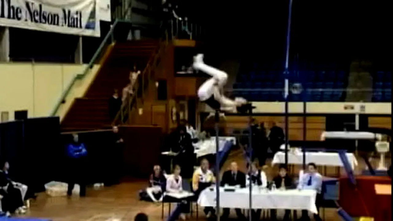 VIDEO| Accident groaznic în gimnastică