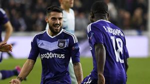 Pleacă de la Anderlecht? Ofertă de ULTIMĂ‚ ORĂ‚: chinezii îi oferă un salariu de patru ori mai mare decât ce primește în Belgia