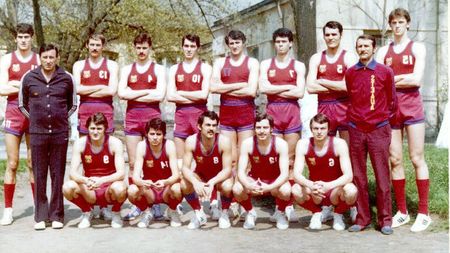 REMEMBER | După cinci ani, Dinamo - Steaua revine pe prima scenă a baschetului românesc. Legendele roș-albastre retrăiesc farmecul unicului derby: victoria suflată rivalilor după un incredibil "punem pariu că dau și cu stânga?"